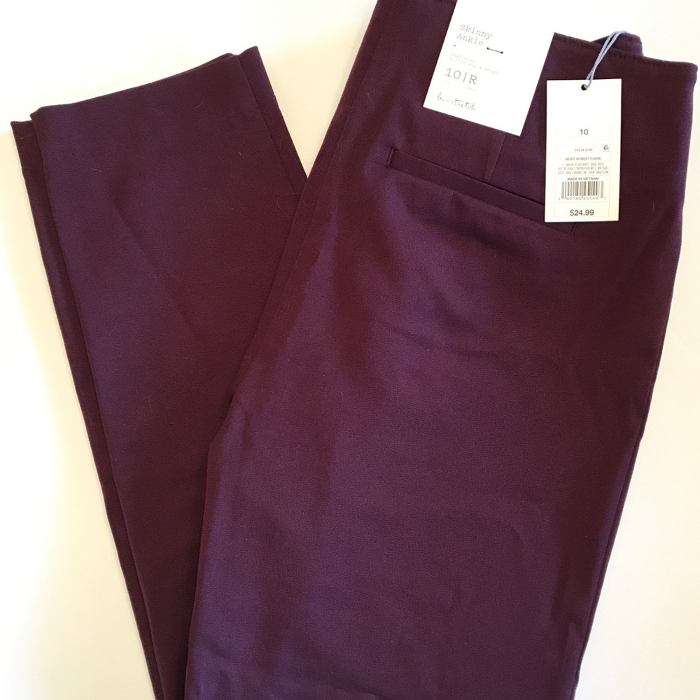 Skinny ankle pants in maroon, 10R- NWT